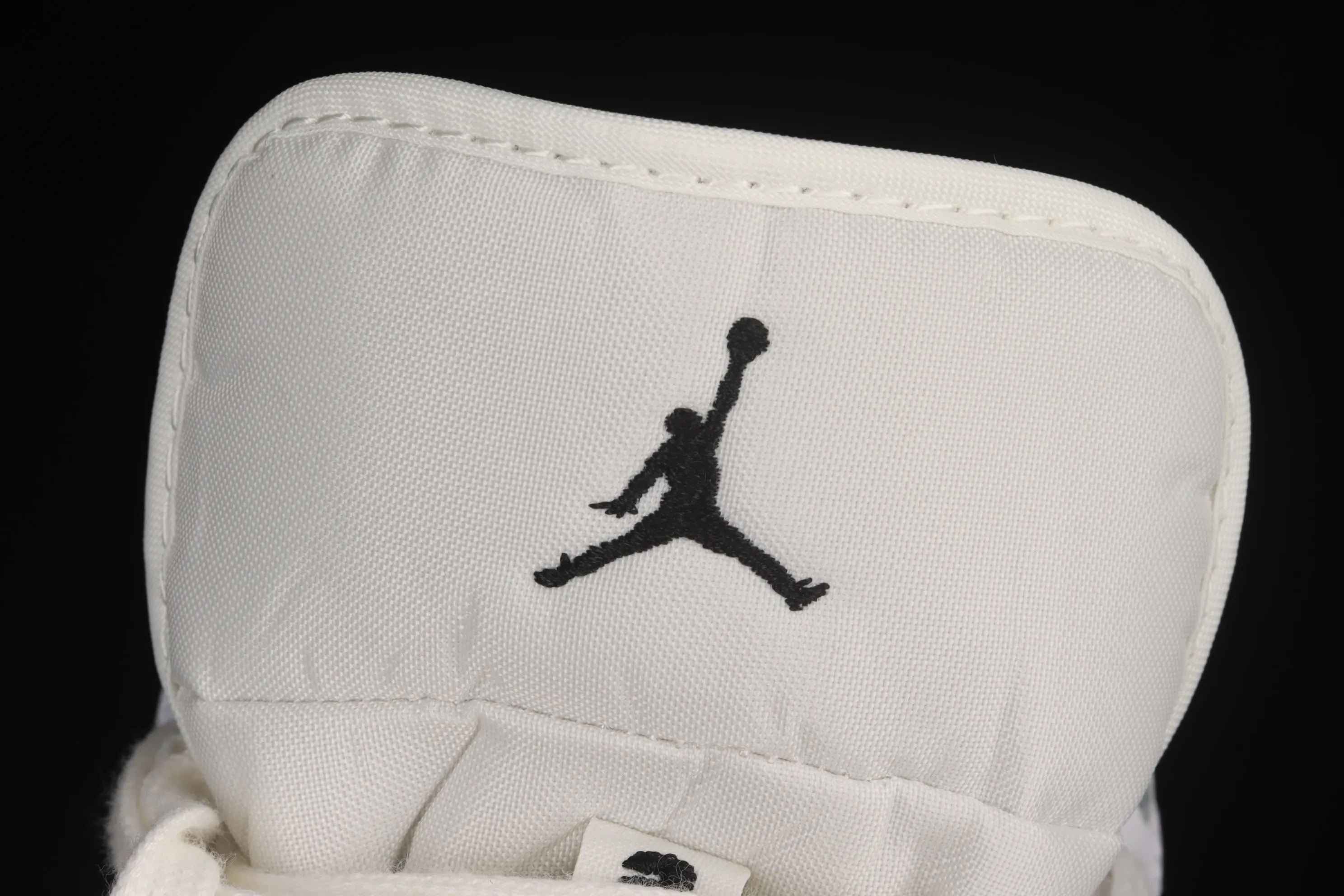 All categories Air Jordan Jordan series basketball shoes Air Jordan 1 Low G version pure original Air Jordan 1 Low AJ1 Joe 1 white and black canvas stitching low-top cultural leisure sports shoes DC3533-100
